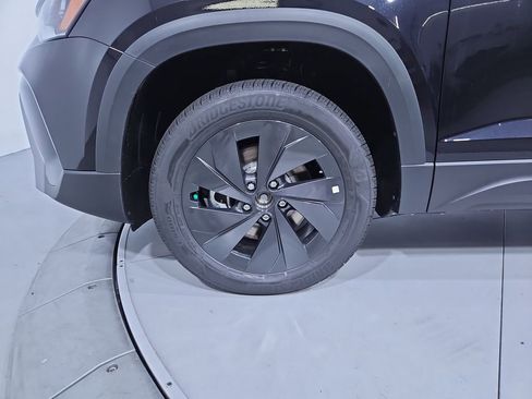 New 2025 Volkswagen Taos S image 25