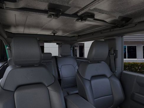 New 2025 Ford Bronco Badlands image 12