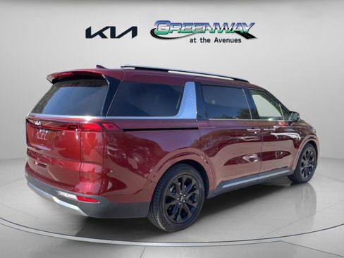 Certified 2022 Kia Carnival SX Prestige image 4