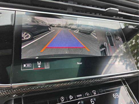 Used 2022 Audi SQ8 Prestige AWD/4WD image 29