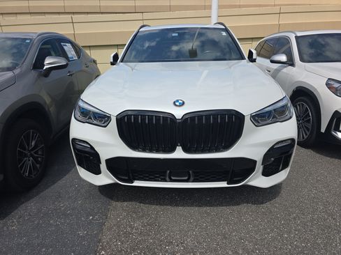 Used 2020 BMW X5 M50i w/ Executive Package AWD/4WD image 2