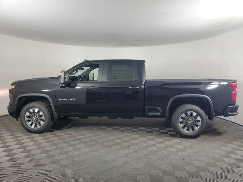 New 2026 Chevrolet Silverado 2500 Custom w/ Custom Value Package image 7