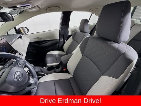 Certified 2025 Toyota Corolla LE FWD image 5