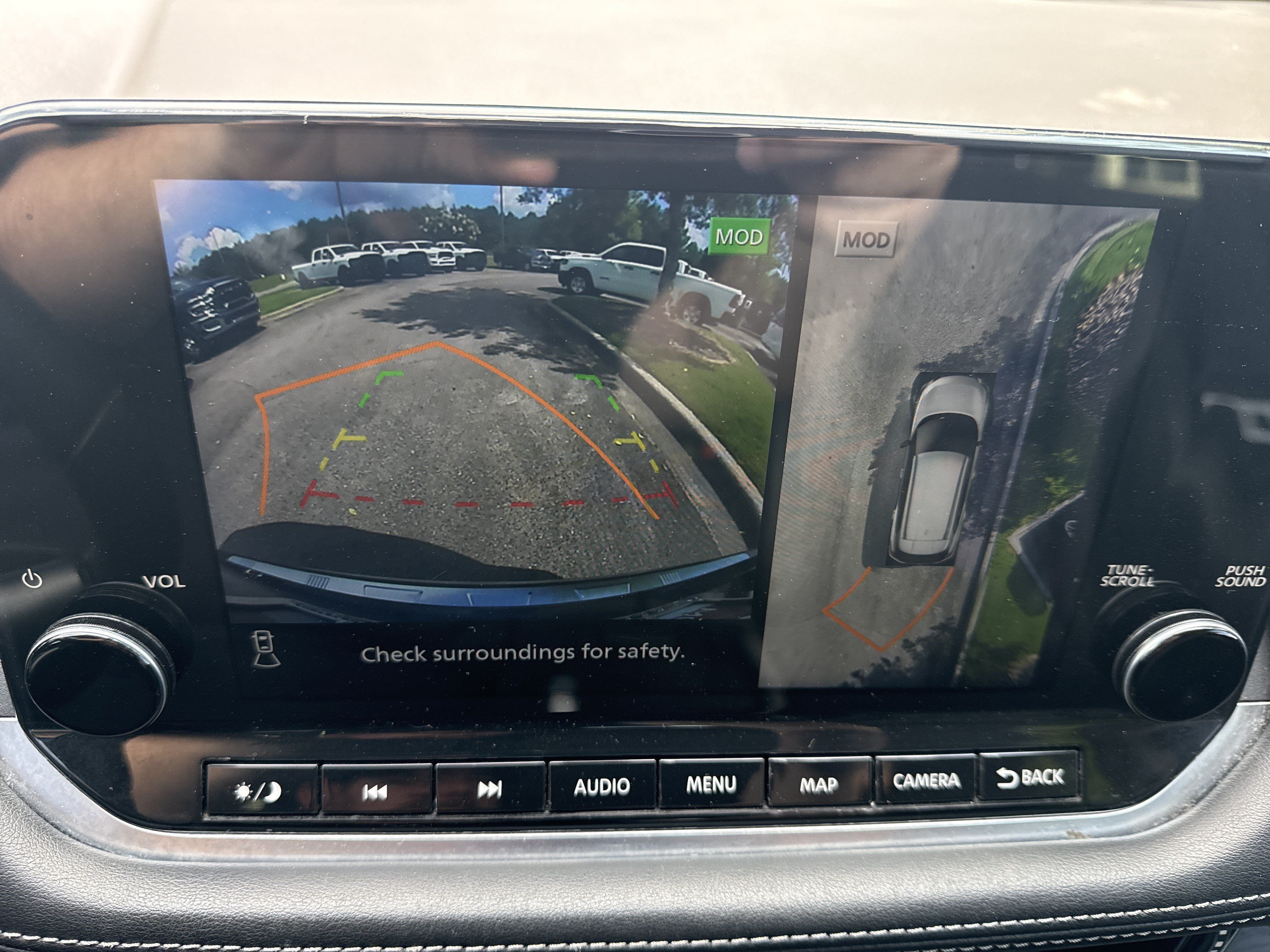 Used 2023 Nissan Rogue Platinum FWD image 28