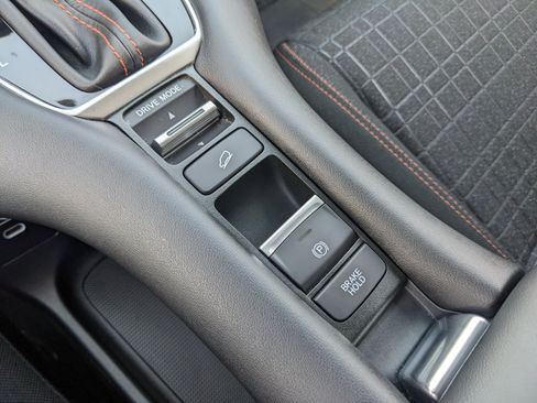 Used 2024 Honda HR-V Sport image 26