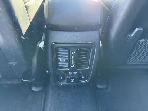 Used 2020 Jeep Grand Cherokee Limited w/ Luxury Group II image 20