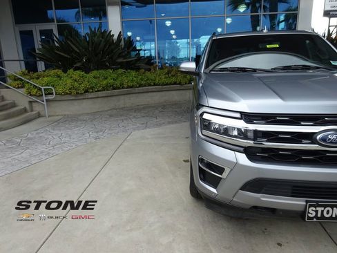 Used 2022 Ford Expedition Limited AWD/4WD image 34