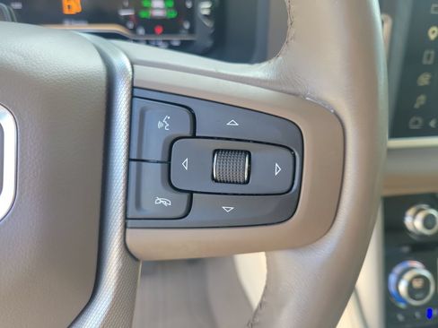 Used 2023 GMC Yukon Denali RWD image 25