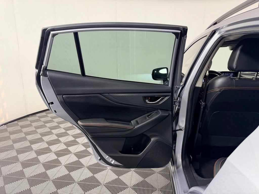 Used 2022 Subaru Crosstrek 2.5i Limited w/ Moonroof Package 2 AWD/4WD image 36