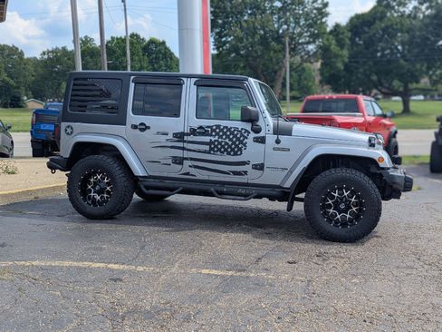 Used 2018 Jeep Wrangler Unlimited Sport AWD/4WD image 10