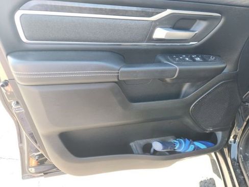Used 2019 RAM 1500 Big Horn AWD/4WD image 10
