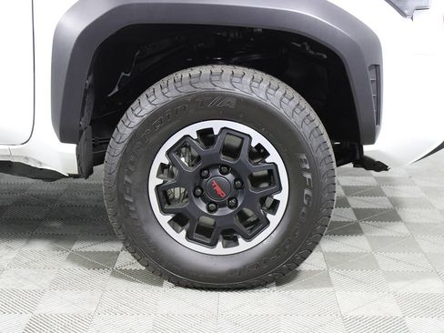 Used 2024 Toyota Tacoma TRD Off-Road image 40