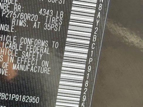 Used 2023 Nissan Armada SL image 30