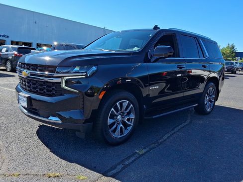 Used 2024 Chevrolet Tahoe LS w/ Driver Alert Package AWD/4WD image 3