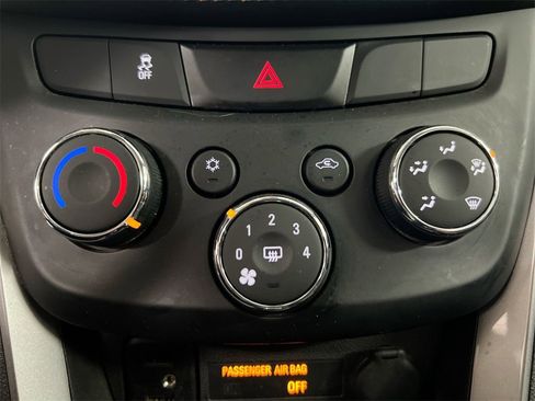 Used 2022 Chevrolet Trax LT w/ Sport Edition image 16