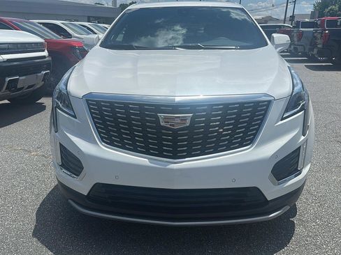 Used 2024 Cadillac XT5 Premium Luxury image 2