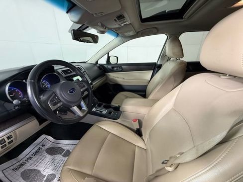 Used 2017 Subaru Outback 2.5i Limited image 4