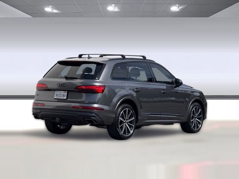 Used 2025 Audi Q7 2.0T Premium Plus w/ Premium Plus Package AWD/4WD image 8