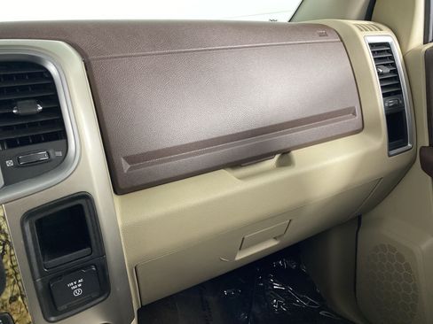 Used 2016 RAM 1500 Outdoorsman w/ Mossy Oak Package AWD/4WD image 37