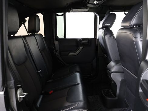 Used 2018 Jeep Wrangler Unlimited Sport AWD/4WD image 25