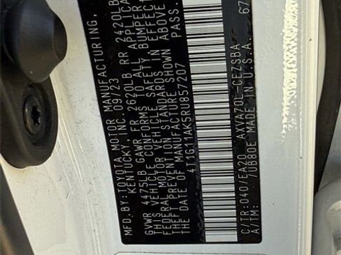 Used 2024 Toyota Camry SE image 30