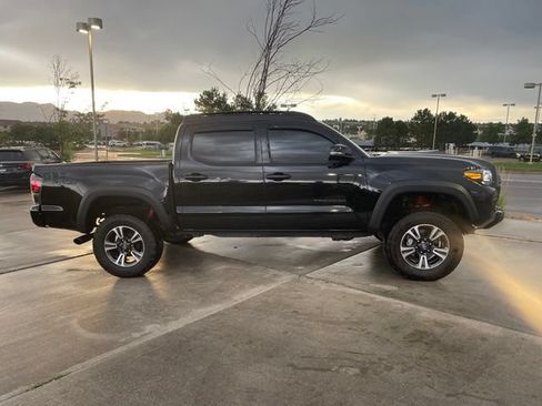 Used 2023 Toyota Tacoma TRD Pro AWD/4WD image 9