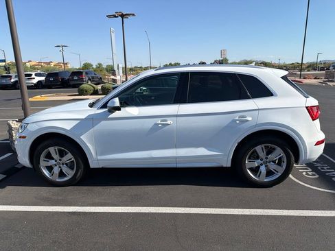 Used 2018 Audi Q5 2.0T Premium Plus w/ Premium Plus Package AWD/4WD image 3