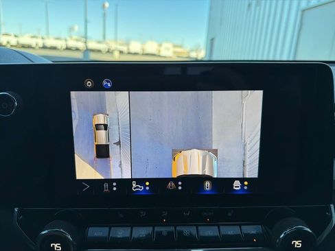 Used 2024 Chevrolet Colorado LT w/ LT Convenience Package II image 24