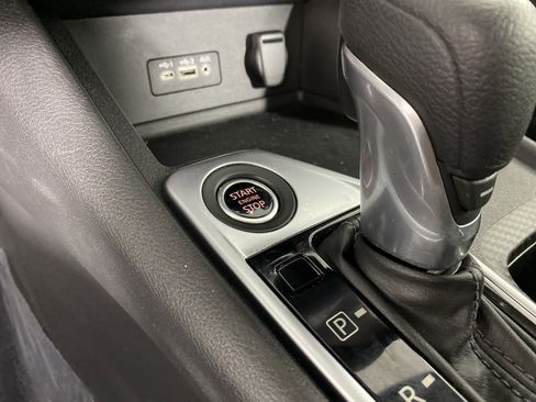 Used 2023 Nissan Sentra SV image 24