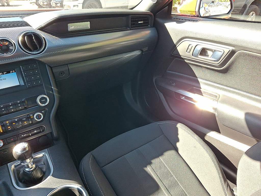 Used 2022 Ford Mustang GT w/ GT Performance Package RWD image 11