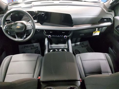 Used 2025 Chevrolet Tahoe LS image 19