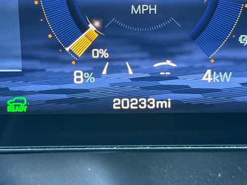 Used 2024 Chevrolet Equinox EV LT w/ LPO, Trailering Package AWD/4WD image 3