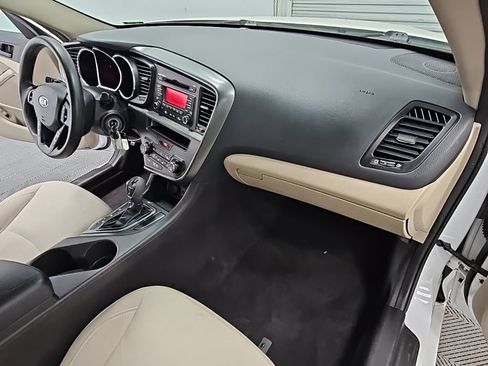 Used 2013 Kia Optima LX image 22