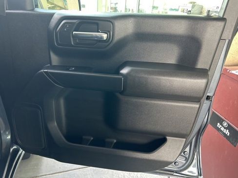 Used 2022 Chevrolet Silverado 1500 Custom image 25