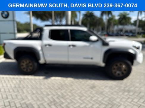 Used 2025 Toyota Tacoma 4x4 Double Cab Hybrid image 6