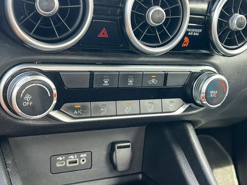 Used 2022 Nissan Sentra SV w/ Trunk Package FWD image 22