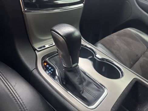 Used 2021 Jeep Grand Cherokee Laredo X AWD/4WD image 24
