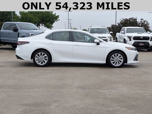 Used 2024 Toyota Camry LE image 4