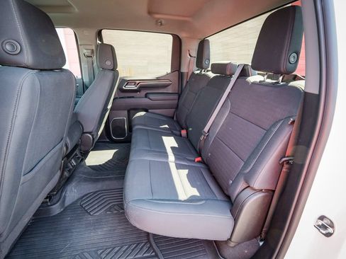 Used 2024 Chevrolet Silverado 1500 LT AWD/4WD image 30