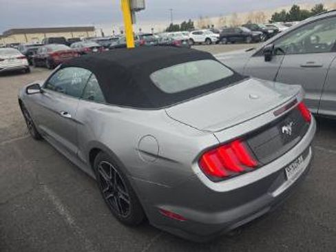 Used 2023 Ford Mustang Premium image 6