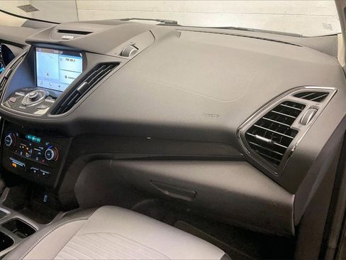 Used 2017 Ford Escape Titanium image 15