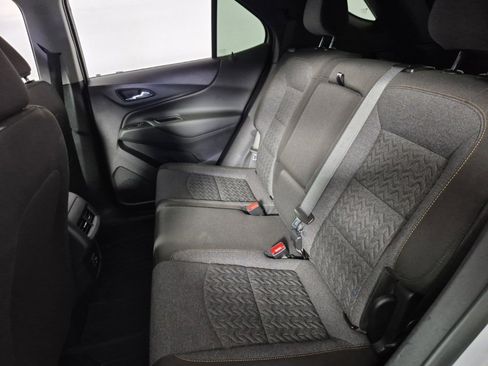 Used 2023 Chevrolet Equinox LT w/ LPO, Floor Liner Package image 5