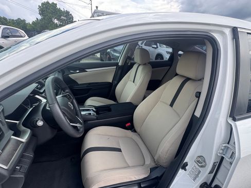 Used 2017 Honda Civic EX image 8