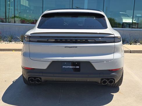 New 2026 Porsche Cayenne Coupe AWD/4WD image 6