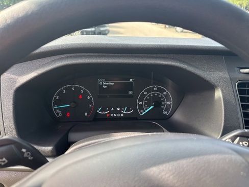 New 2025 Ford Transit 250 148 Medium Roof image 24