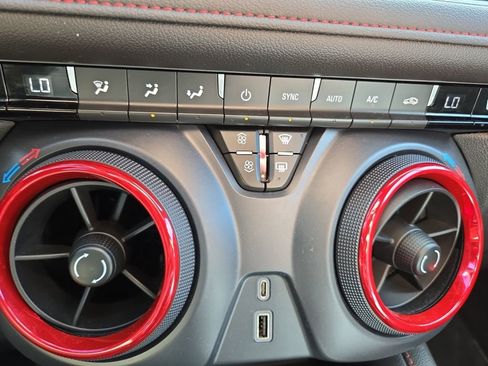 Used 2022 Chevrolet Blazer RS image 10