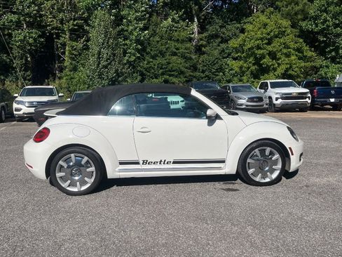 Used 2013 Volkswagen Beetle 2.5 FWD image 7