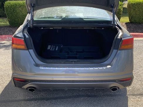 Used 2021 Nissan Altima 2.5 SL FWD image 5