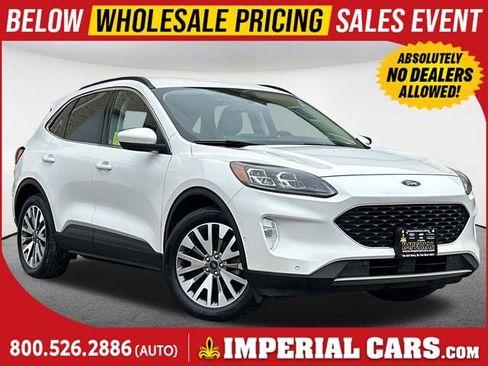 Used 2021 Ford Escape Titanium image 1