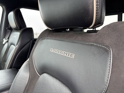 Used 2021 RAM 1500 Laramie w/ Night Edition image 47